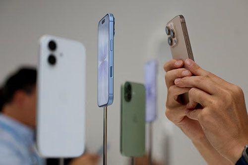 2025 Global 3C Market Review: Apple Retains Top Spot, Huawei Makes Strong Domestic Comeback